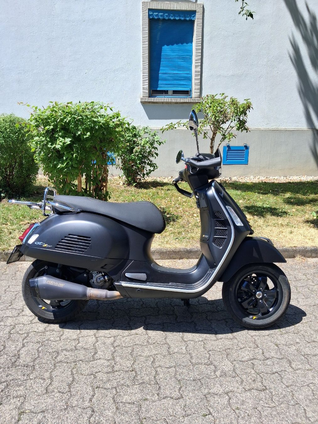 Vespa Scooter: Vespa GTS 300 Supertech UNFALL – Difettoso da Dietschwil venduto da yama125er