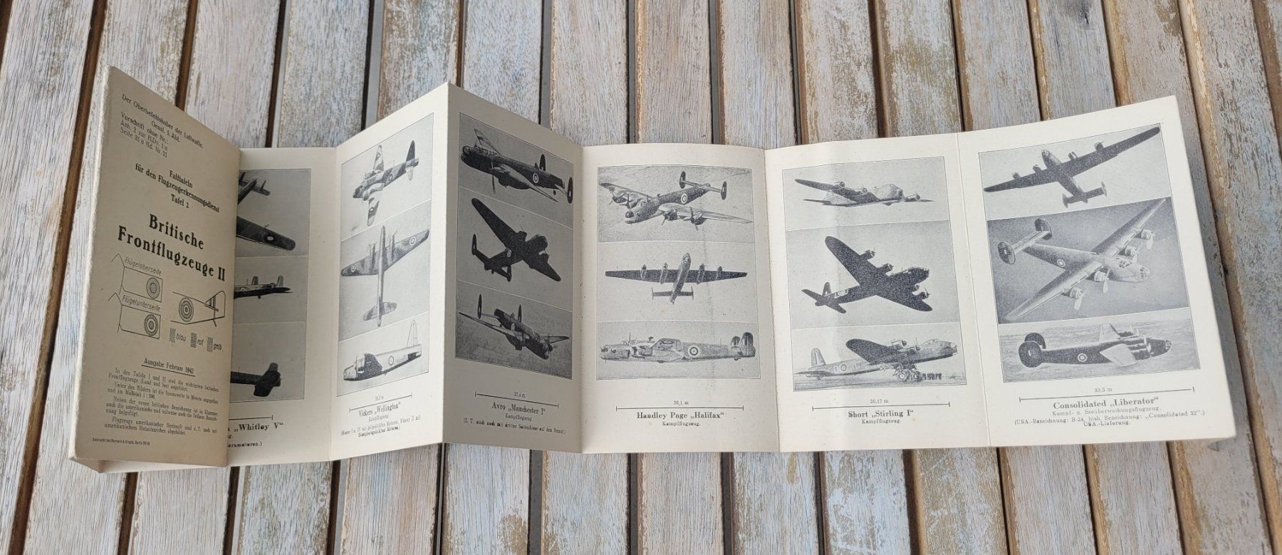 Uniformi: Wehrmacht Dienstvorschrift – Usato da Kriens venduto da KTP 3