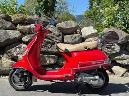 Piaggio Vespa LX 125