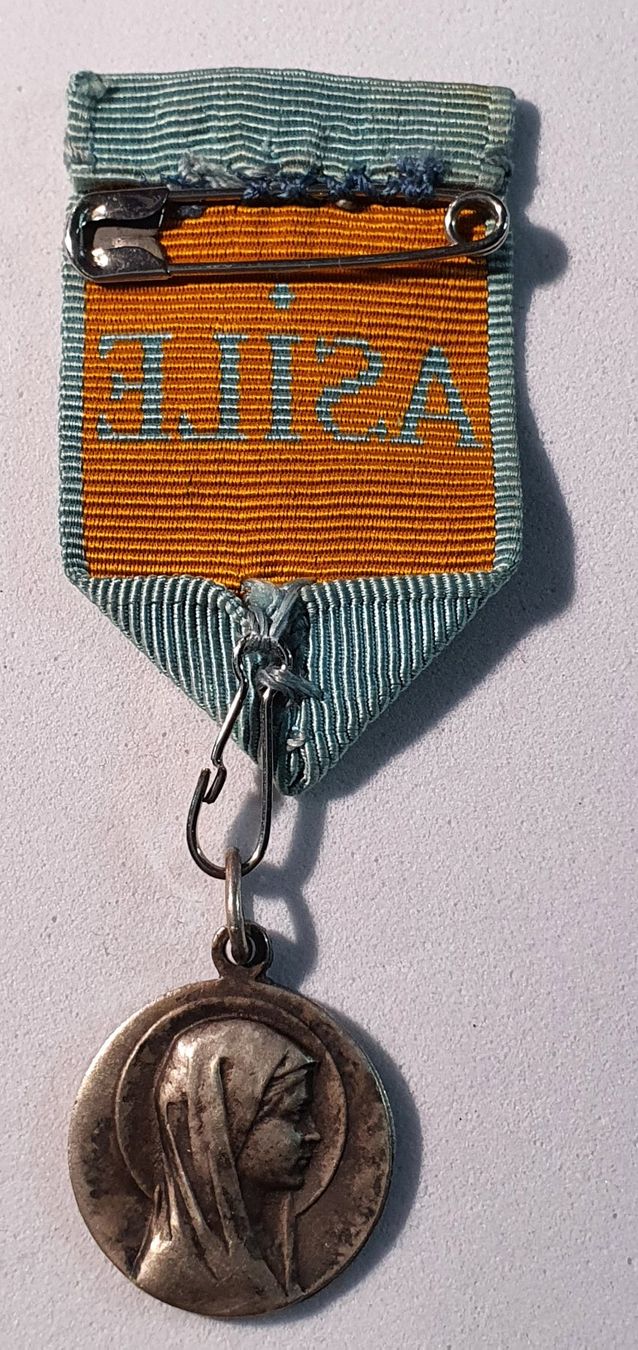 Placchette & Badge: AA404 - Abzeichen Religion ASILE – Usato da Reinach BL venduto da Boston-Verkauf 1