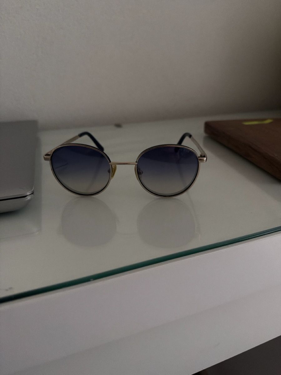 Guess Occhiali & Lenti: Lunette Guess original  – Usato da Crissier venduto da kar_9kkj