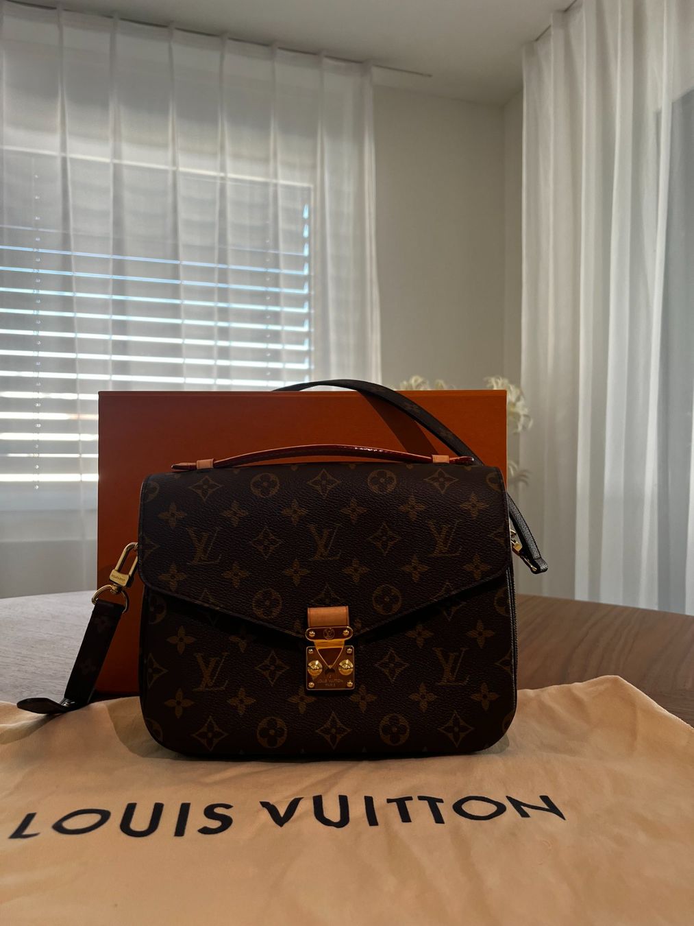Louis Vuitton Borse da donna: Handtasche Louis Vuitton "Pochette Métis" – Nuovo (secondo la descrizione) da Obfelden venduto da running_mike