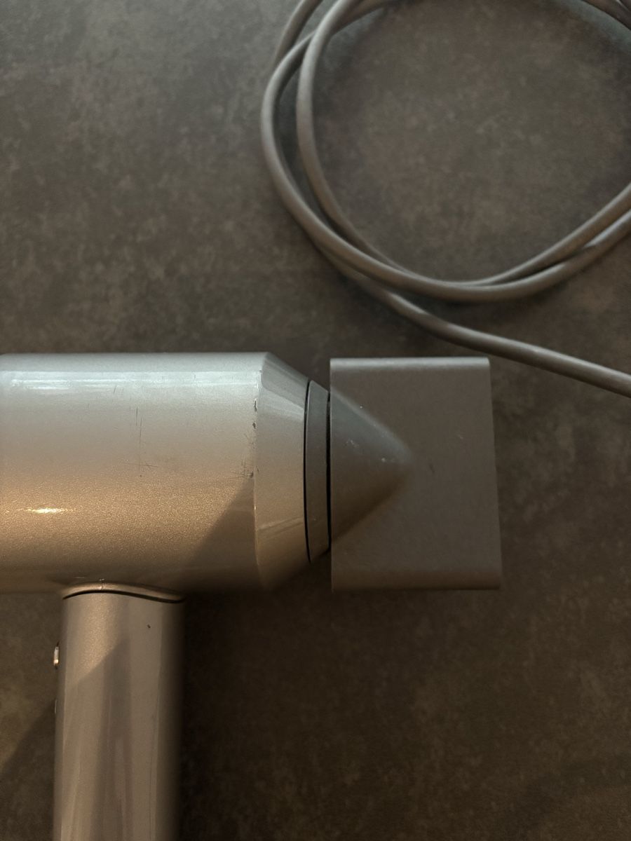 Dyson Föhn: Dyson - Supersonic Haartrockner – Gebraucht aus Gümligen von Chants7 3