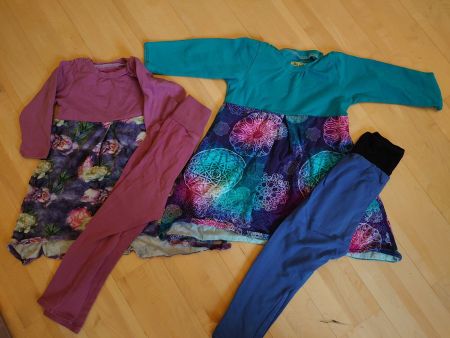 2x Röckli mit Leggins (lang) Gr. 92
