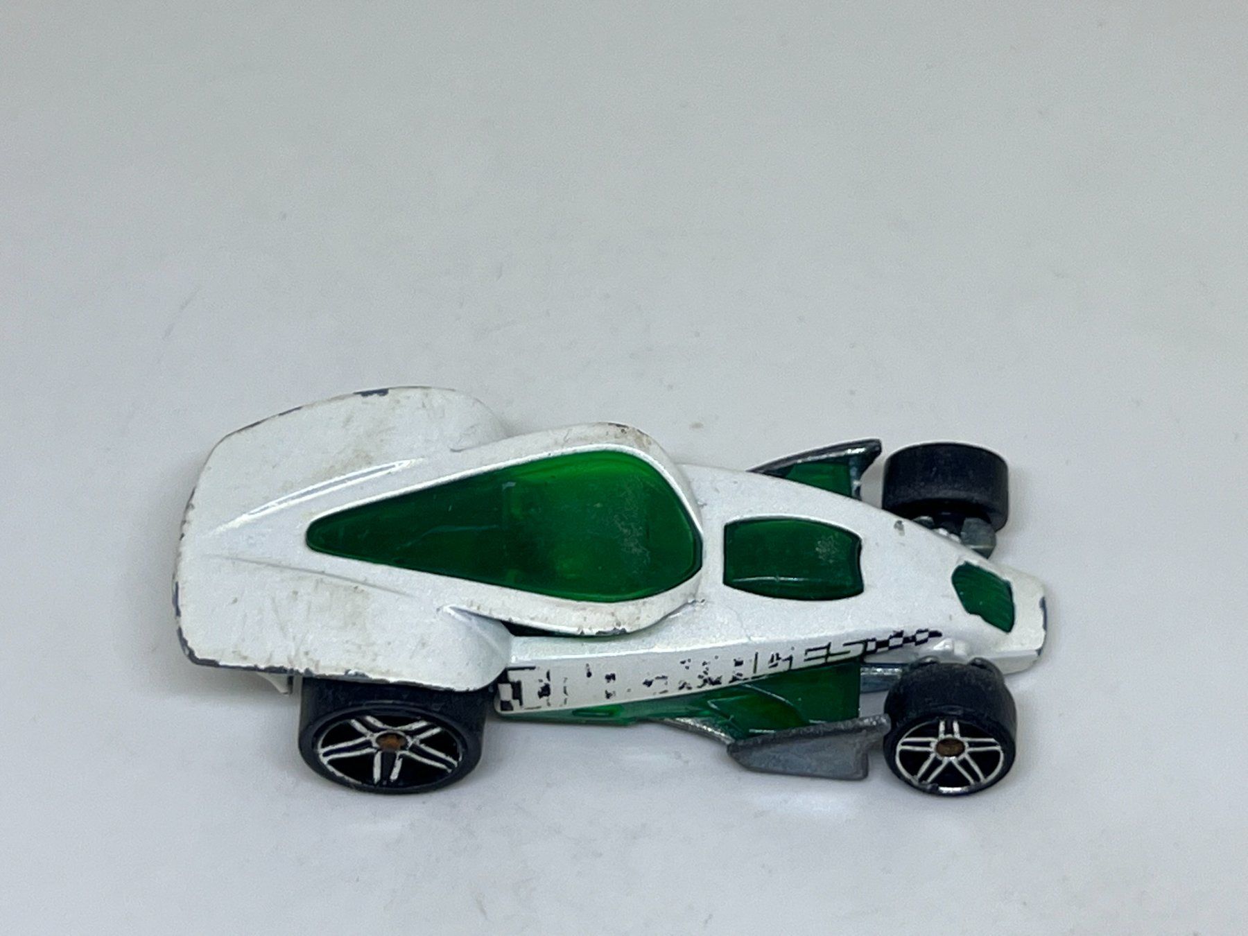 Hot Wheels Modellini d'auto: Hot Wheels Brutalistic #80 – Usato da Wildegg venduto da LaaBoutique 1