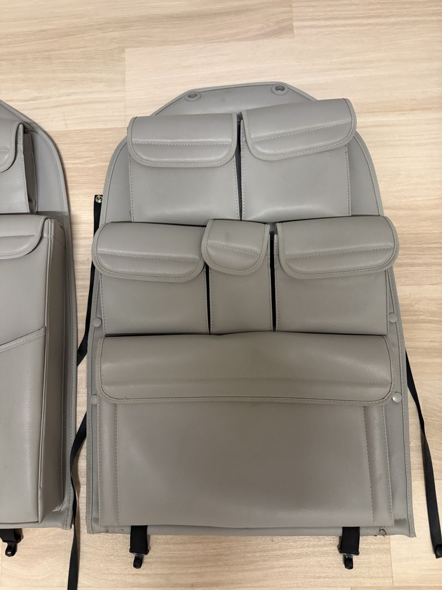 VW Autres accessoires pour camping: Camper Taschen Vordersitze VW Bus – D'occasion à Binningen par MichPam71 1
