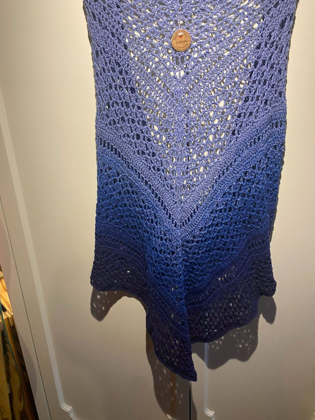 Foulard & Sciarpe: DREIECKSTUCH HANDGESTRICKT BLAU – Nuovo e nell'imballaggio originale da Meienried venduto da ManuelaBoutique 8