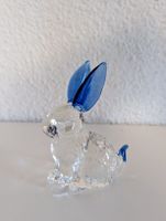 Hase aus Glas mit blauen Ohren