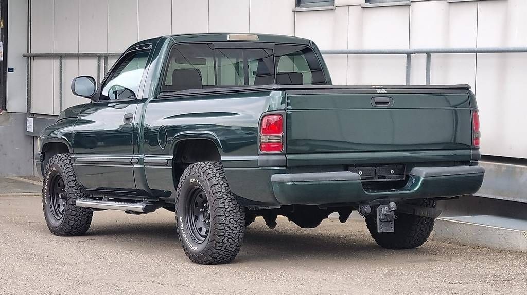 Dodge Autos: Dodge Ram 1500 Single Cab 3 Sitzplätze – Gebraucht aus Ettingen von AutoFischerEttingen 4