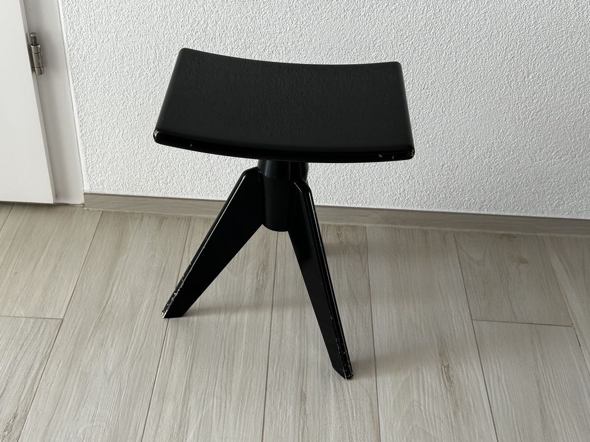 Tabourets: Klavierhocker schwarz verstellbar – D'occasion à Eglisau par Brewster1