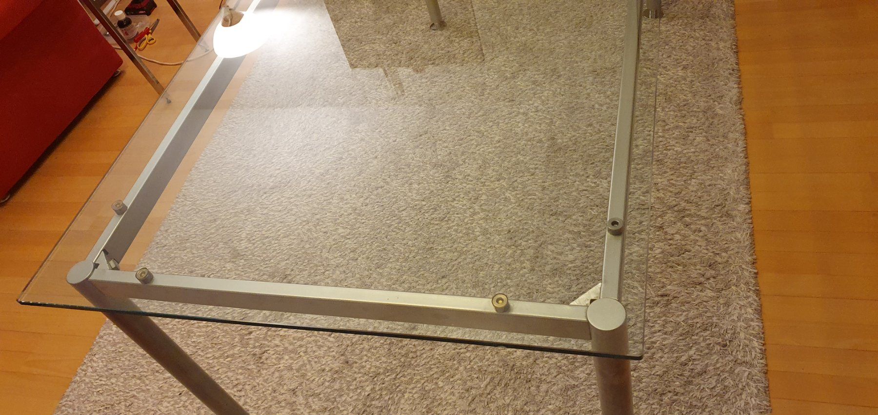 Scrivanie: Table/Bureau en verre – Usato da Moutier venduto da Swissobeck 5