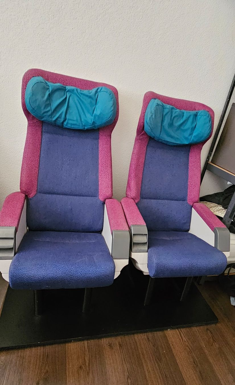 Poltrone: 2 Zugsitze, neigbar – Usato da Seengen venduto da Mic6