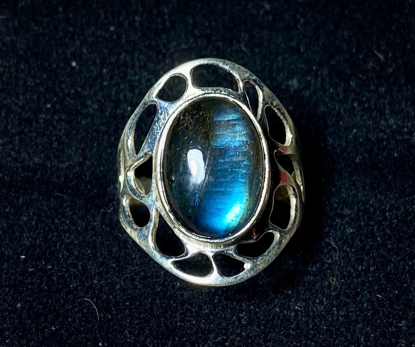 Ringe: Moderner Silber Ring mit natürlichem Labradorit – Neu und originalverpackt aus Laax von Kiki_Kingdom3