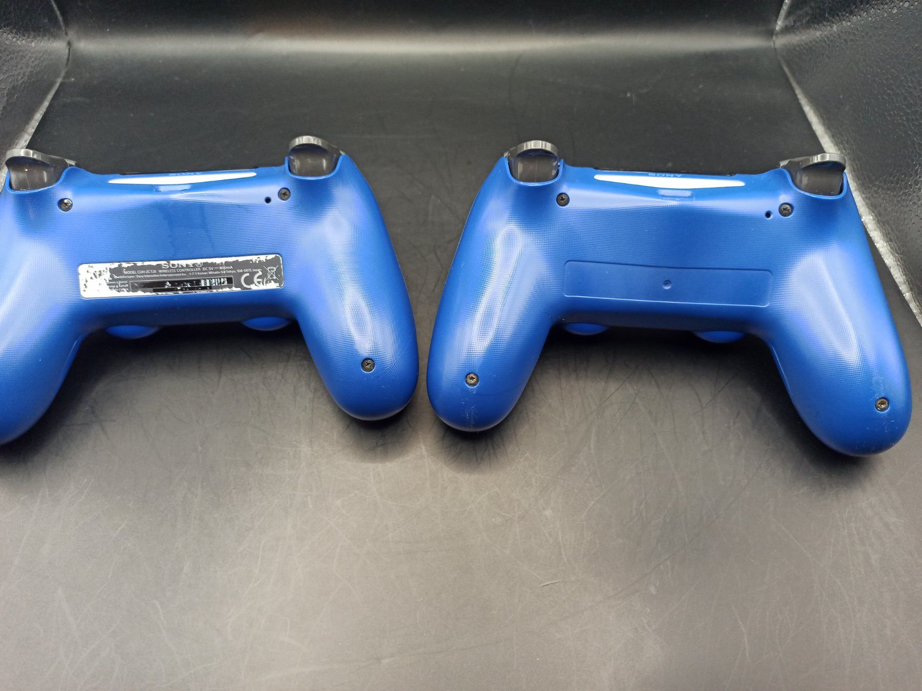 Controller: 2 x Original Controller Sony PS4 Wireless DualShock 4 BLAU – Usato da Oberweningen venduto da mar_87mx 6