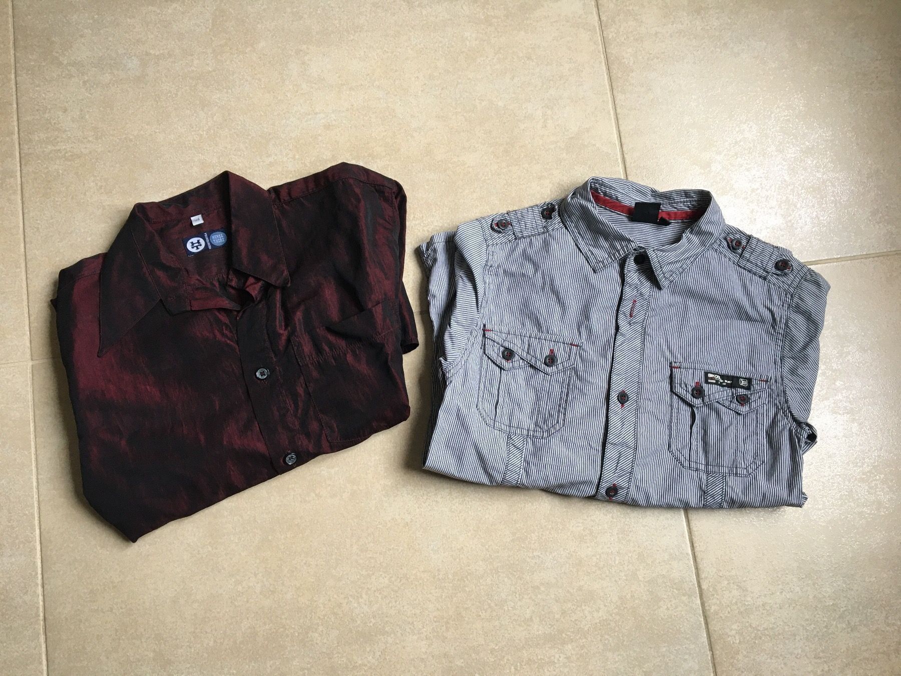 Camicie, T-shirt & Polo: 2 belles chemises (140) – Usato da La Tour-de-Peilz venduto da zazen33 1