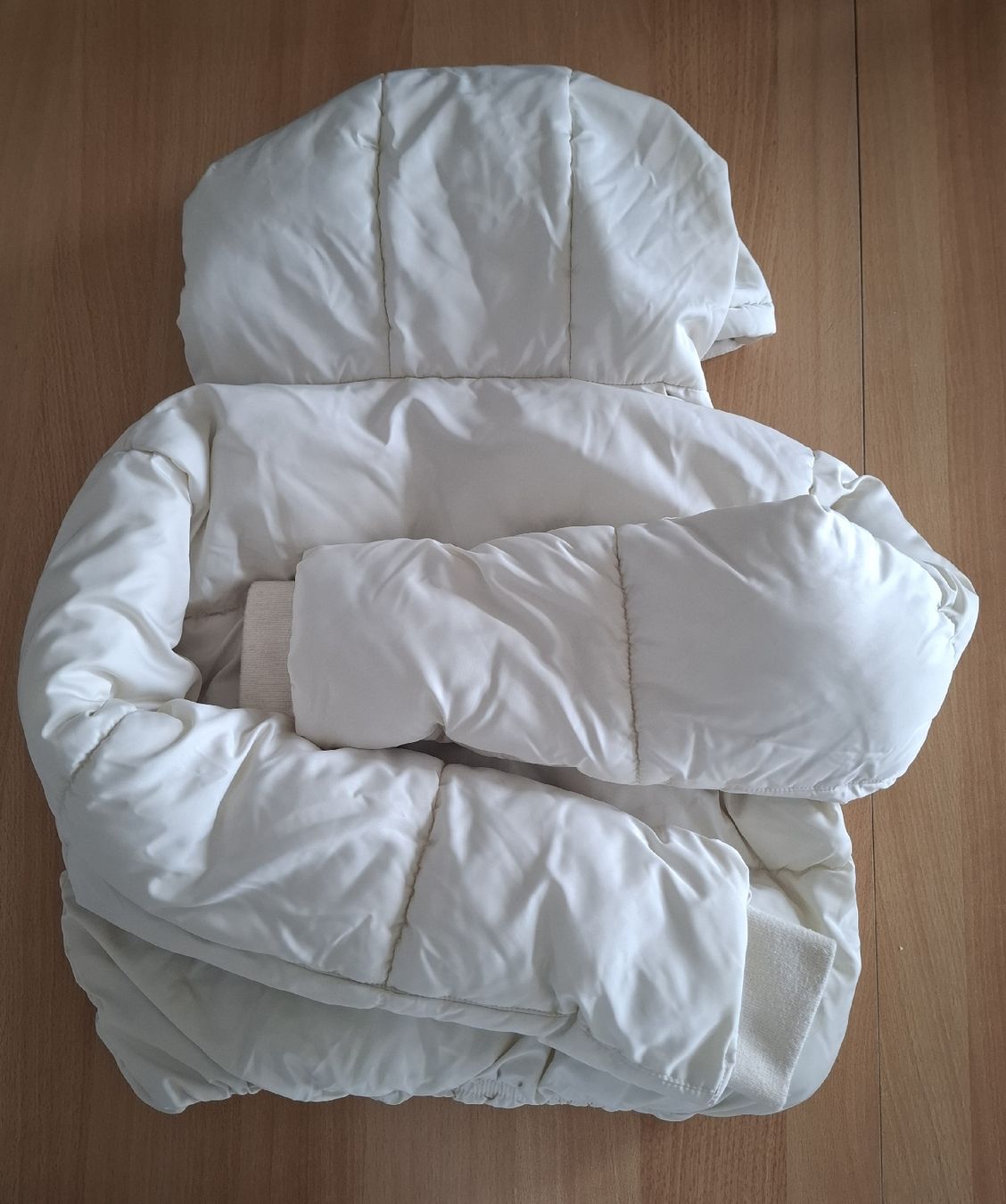 Vestes: Doudoune courte blanc cassé t.S – D'occasion à givisiez par odilev 2