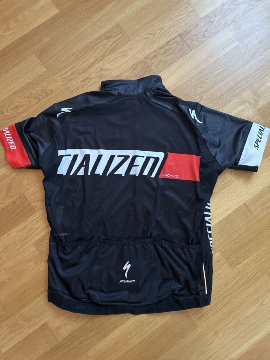 Specialized Canottiere & Pantaloni: Velotrikot Kurzarm – Usato da Rapperswil SG venduto da AndrePalu 1