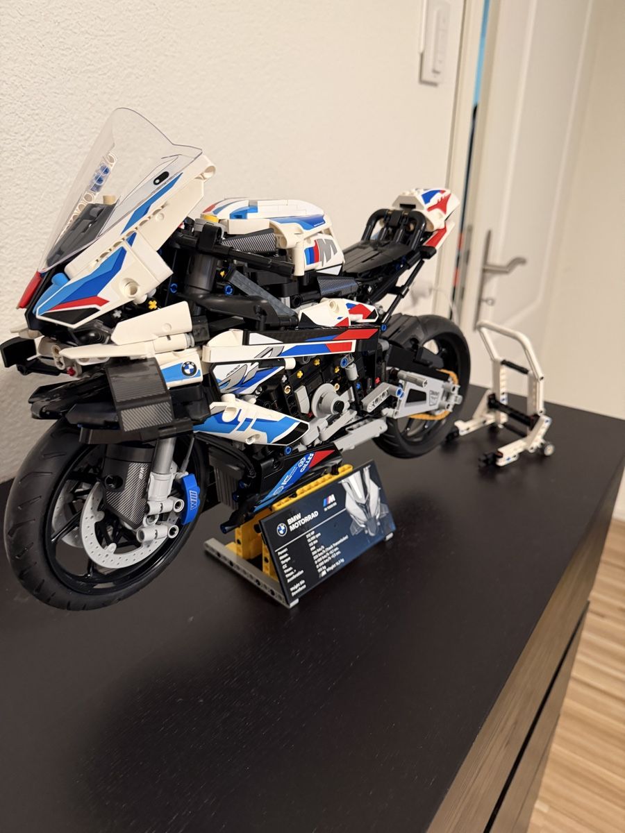 Lego Kit di costruzioni: LEGO Technic BMW M 1000 RR – Usato da Emmetten venduto da chr_ls62 1