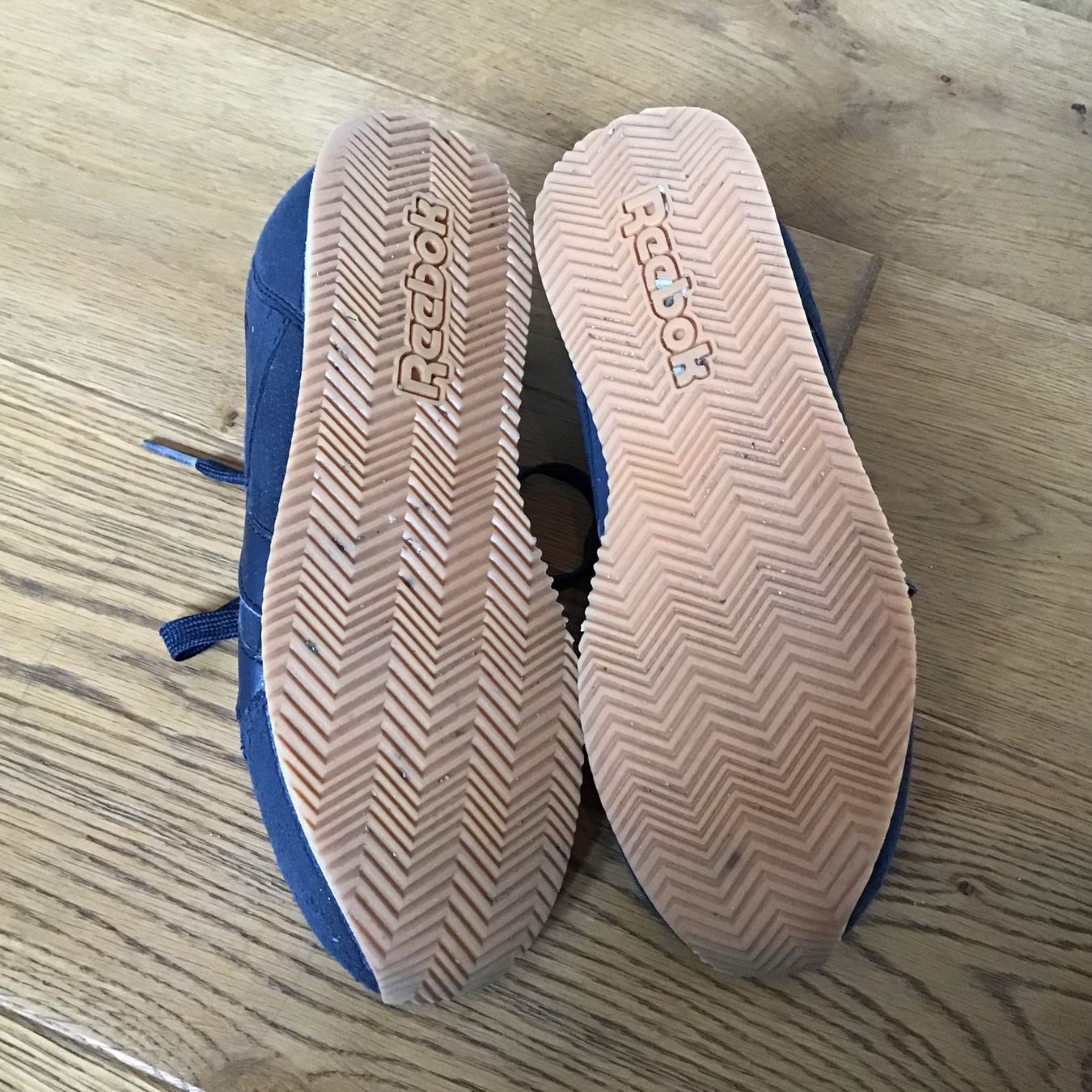 Reebok Scarpe da donna: Reebok Sneaker, Grösse 35 – Usato da Rotkreuz venduto da GerberaSpider08 4
