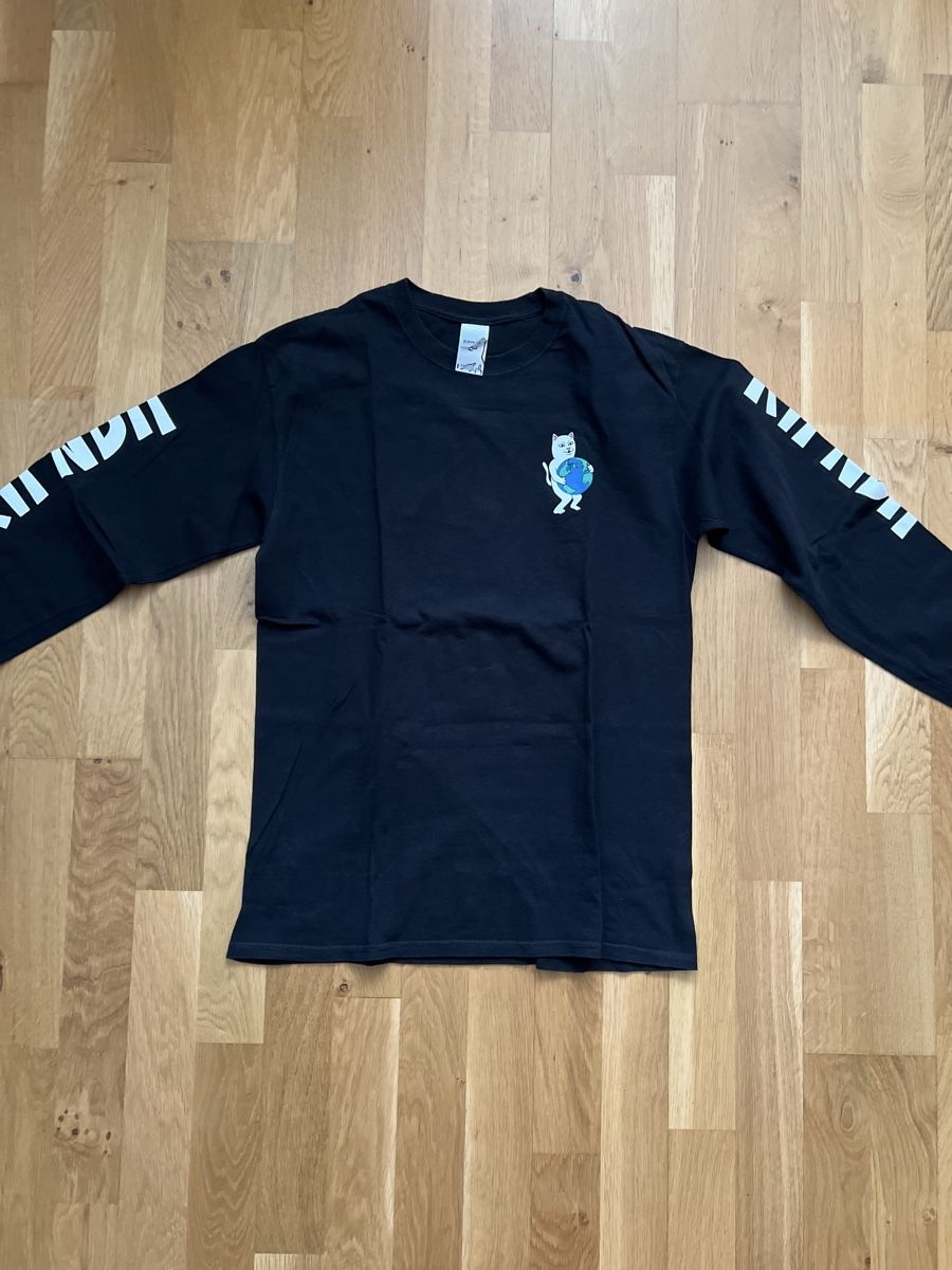 Ripndip Pulls & Sweat-shirts: Pull RipNDip noir  – D'occasion à Cortaillod par Y1nn_jqr
