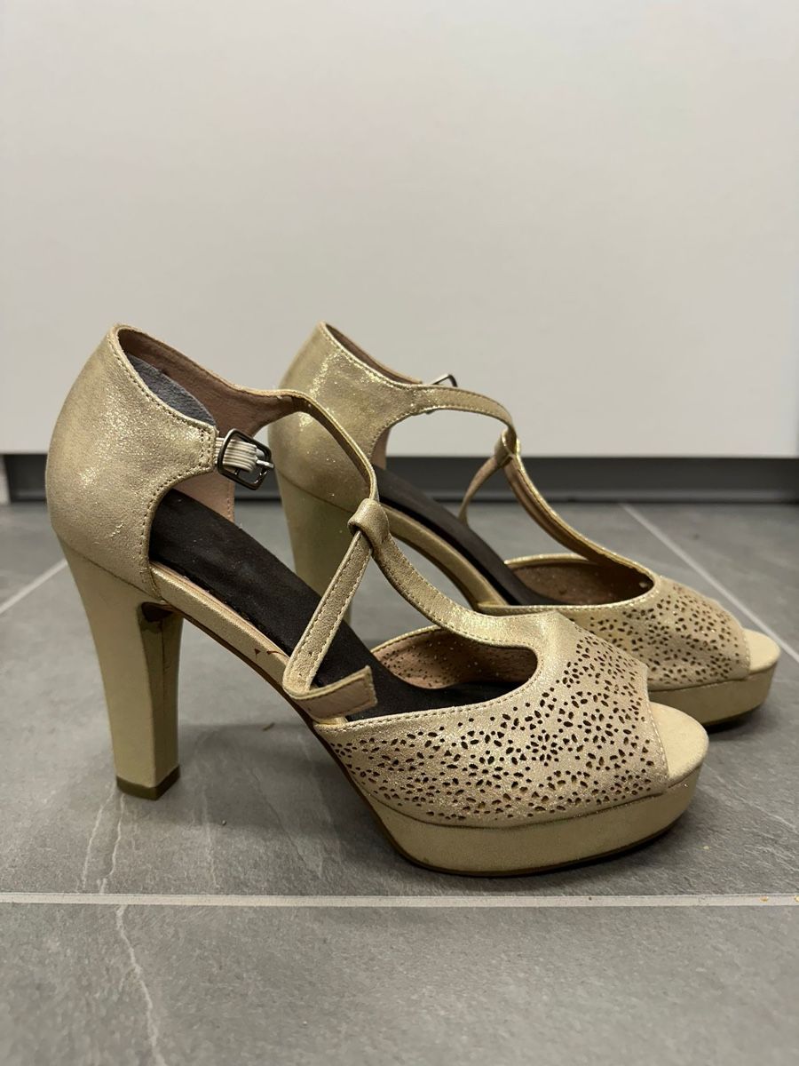 Damenschuhe: Plateau High Heels Gold - Gr. 38 – Gebraucht aus Stäfa von RedWings13 2