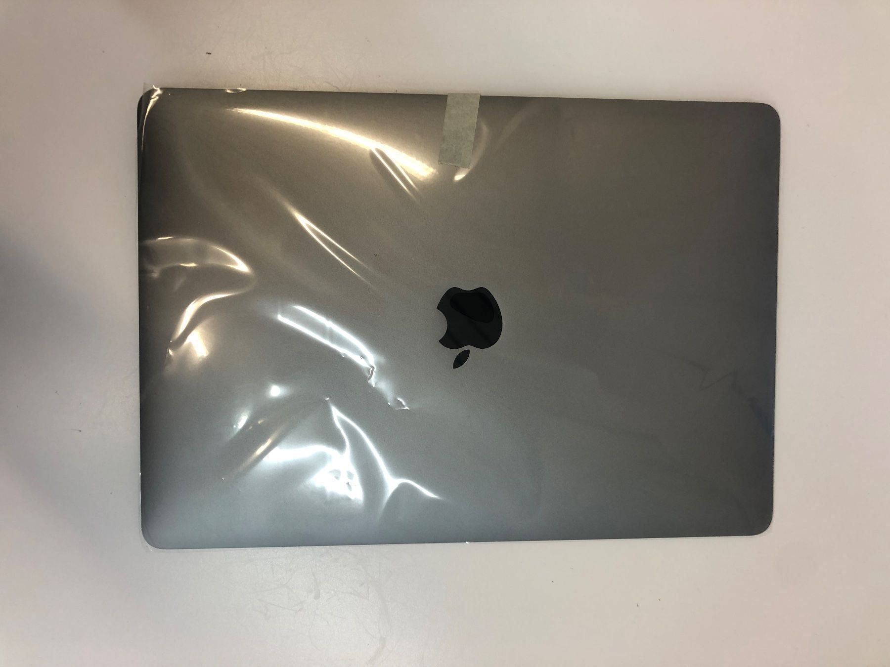 Apple Notebook: Macbook Pro 13.3 Display Grau – Nuovo e nell'imballaggio originale da bern venduto da reptechnic