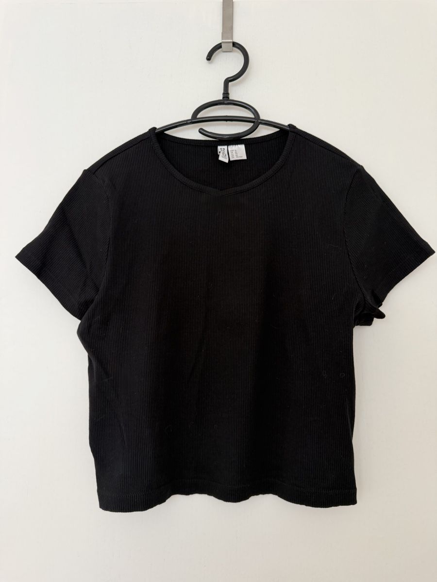 H&M T-shirt: Shirt Grösse XL – Nuovo (secondo la descrizione) da Schübelbach venduto da Sambodscha