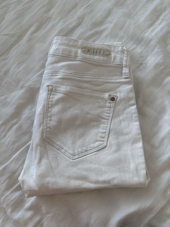 Mavi Jeans Adriana Ankle, weisse Damenhose, Gr. 34.