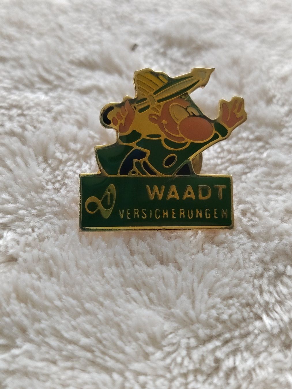 Placchette & Badge: Pin's vaudoise assurance – Usato da Plagne venduto da gigi204