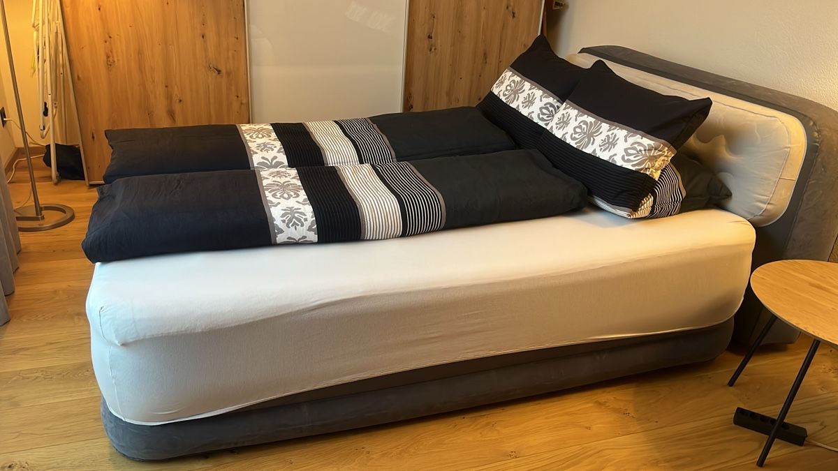 Letti: Luftbett Intex Dura-Beam Deluxe – Nuovo (secondo la descrizione) da Bönigen venduto da Conny_bucher