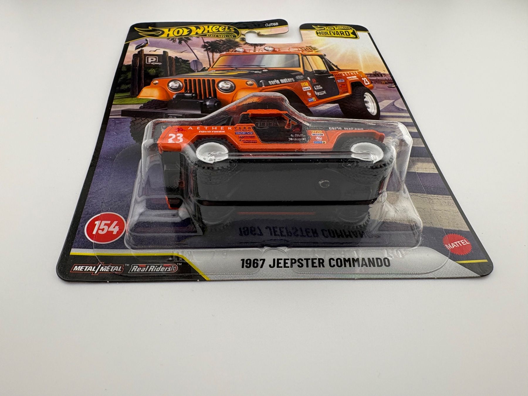 Hot Wheels Modellautos: Hot Wheels 1967 Jeepster Commando Premium Boulevard - 154 – Neu und originalverpackt aus Flawil von HeisseReifen 4