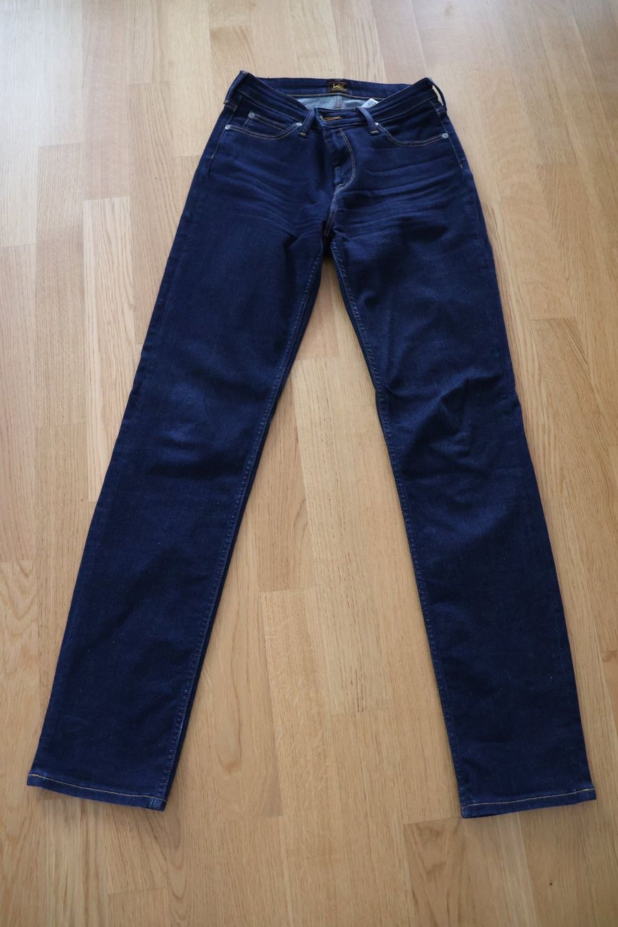 Lee Jeans: Lee Jeans Damen – Usato da Winterthur venduto da jul_6f2m