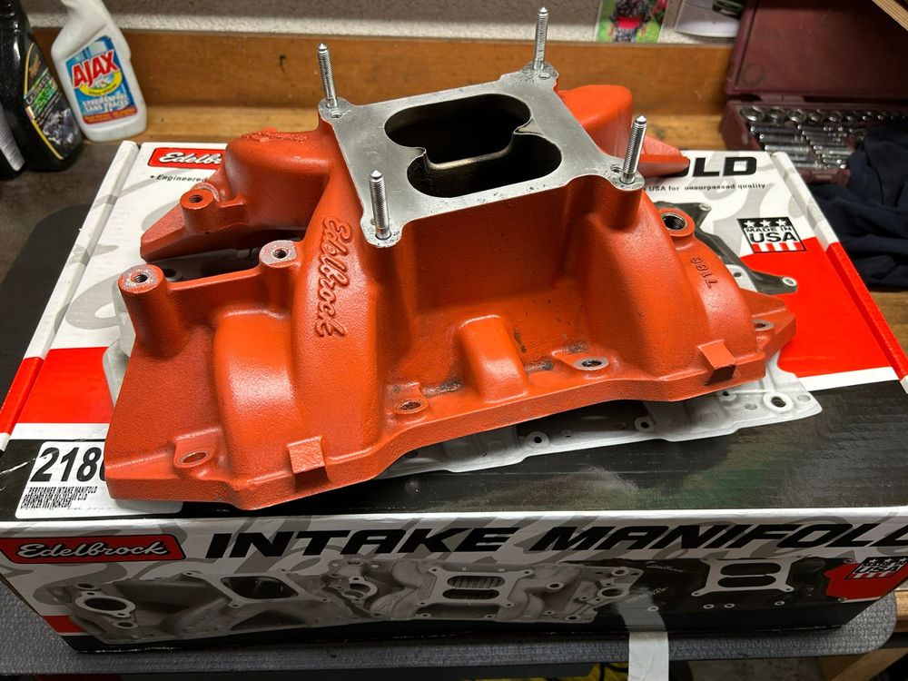 Edelbrock Ansaugspinne Mopar V8 Kaufen auf Ricardo