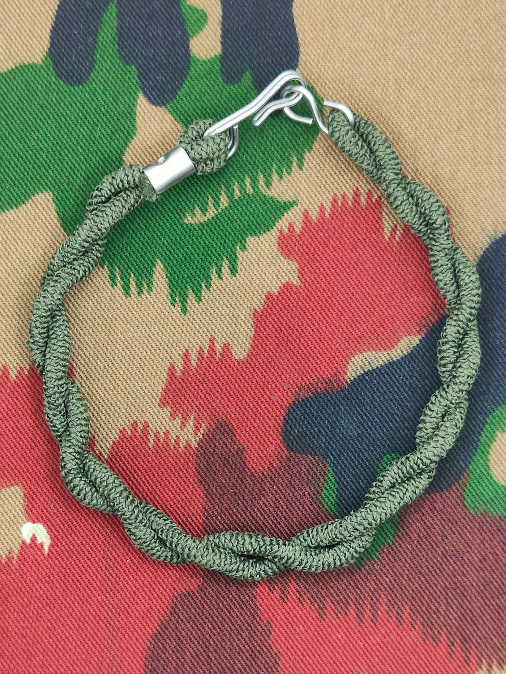 Schweizer Armee Uniformi: Beinelastik dunkeloliv – Usato da Bauma venduto da SwissMilitaria