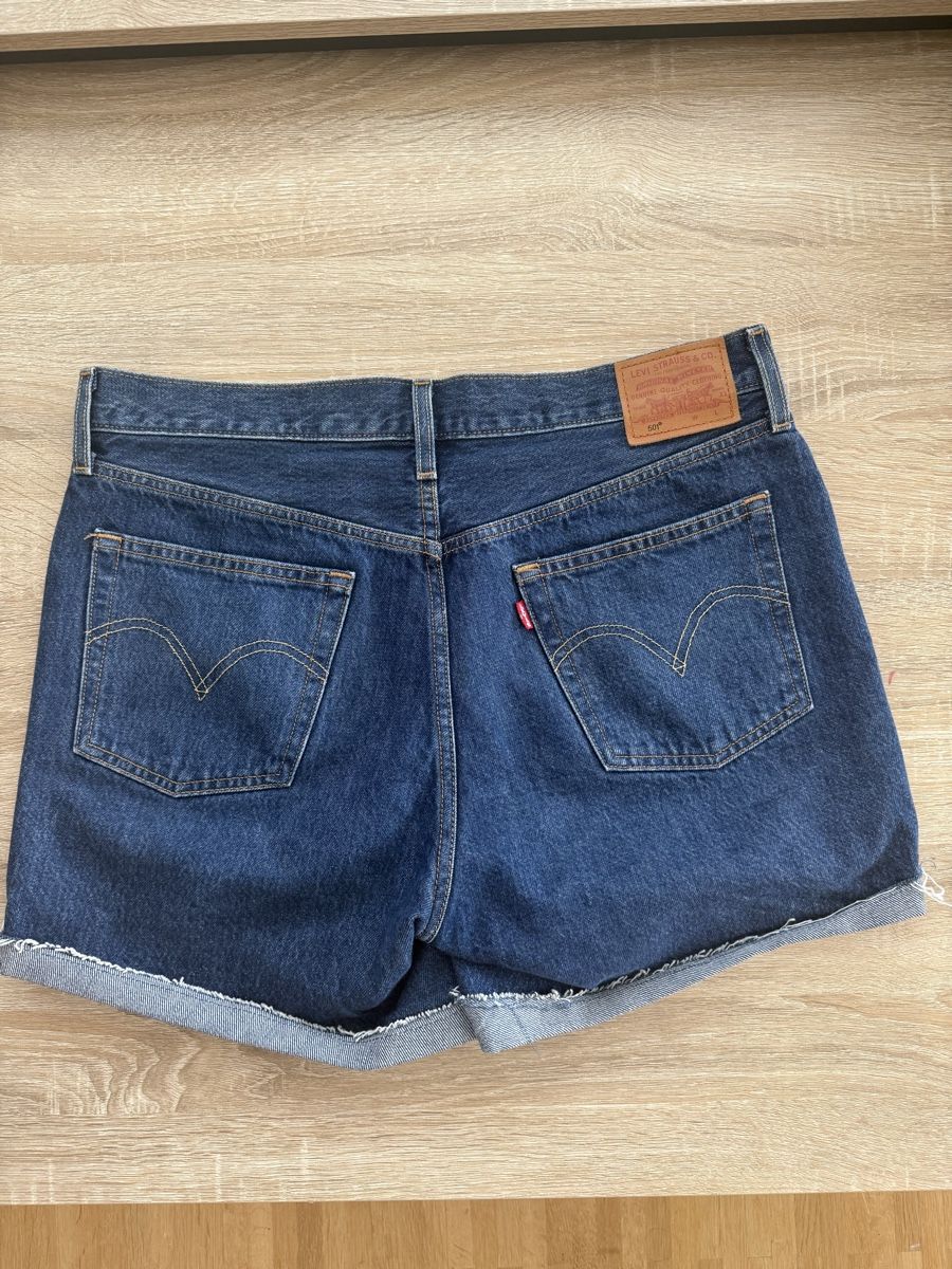 Levi's Jeans: Levi's 501 Denim Shorts W31 – Usato da Winterthur venduto da -BeHappy24- 1