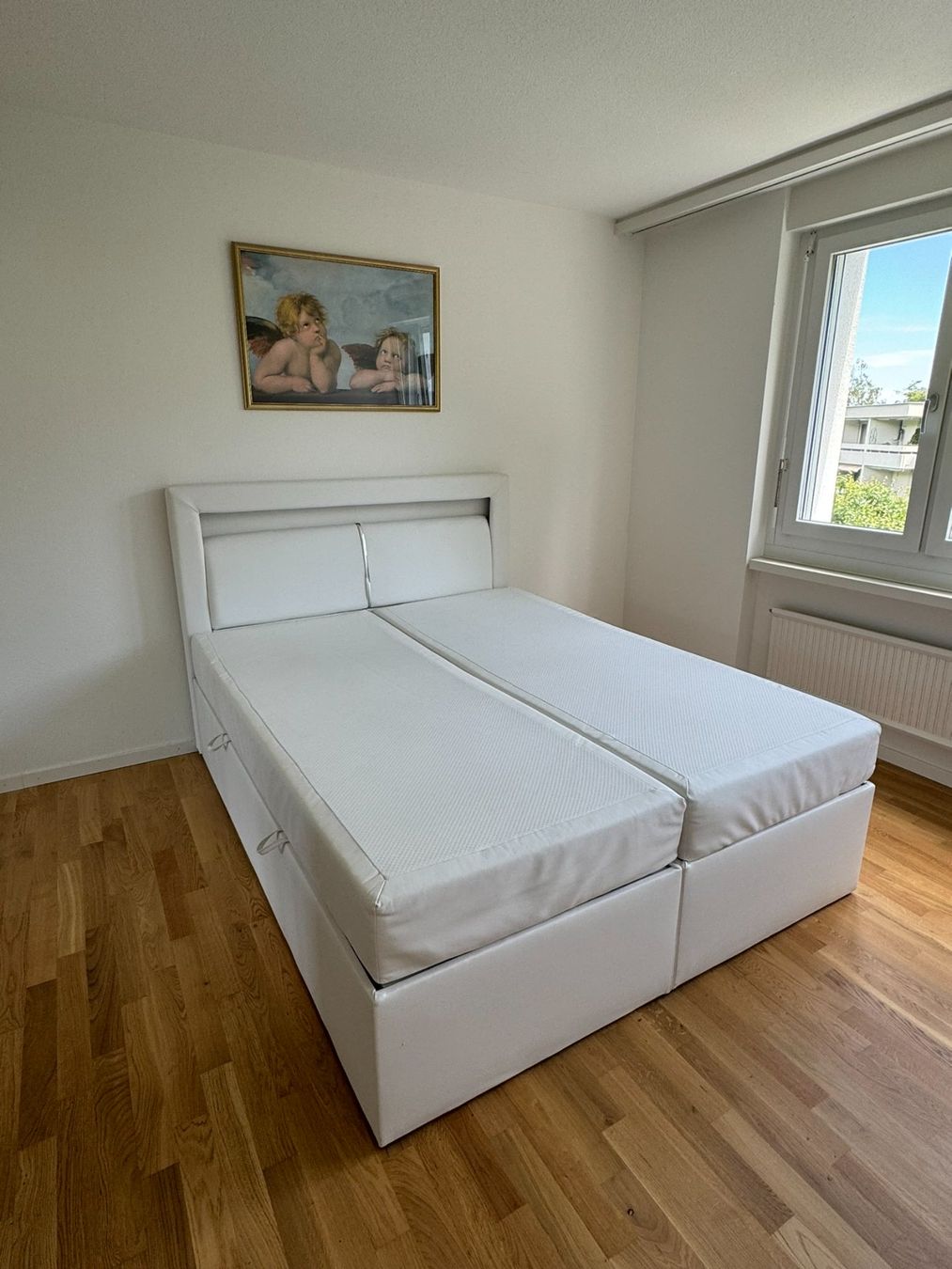 Letti: Boxspringbett in Lederoptik weiss mit Bettkasten – Usato da Adliswil venduto da theoriginalkeks