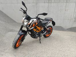 KTM 390 Duke Motorrad, frisch ab MfK, grosser Service