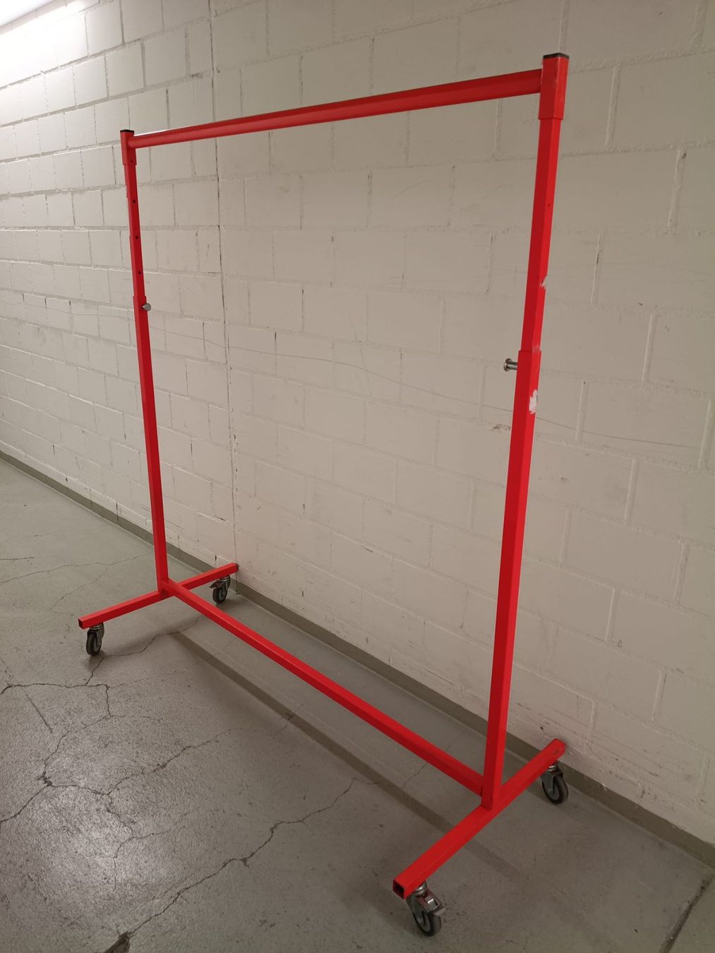 Altro in Decorazioni & Accessori: 1 Rollständer / Kleiderständer – Usato da Zürich venduto da Zymonick1984