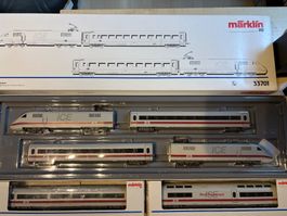 Maerklin 33701 ICE  DB +2 voitures intermédiaires   Neuf