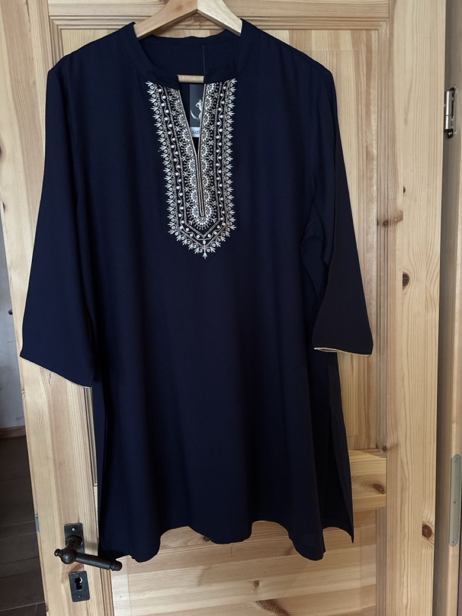 Tuniche: Belle tunique en taille 44 – Nuovo e nell'imballaggio originale da Monthey venduto da chocolatnoir01