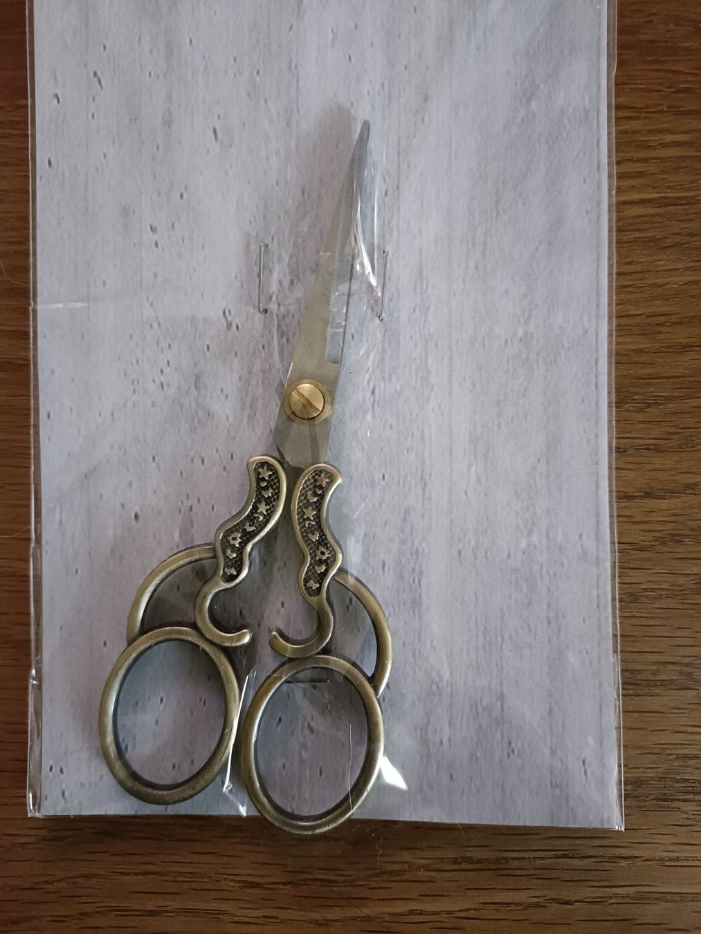 Tutti gli attrezzi: Stickschere Antik Design – Nuovo e nell'imballaggio originale da Rotkreuz venduto da Basana2