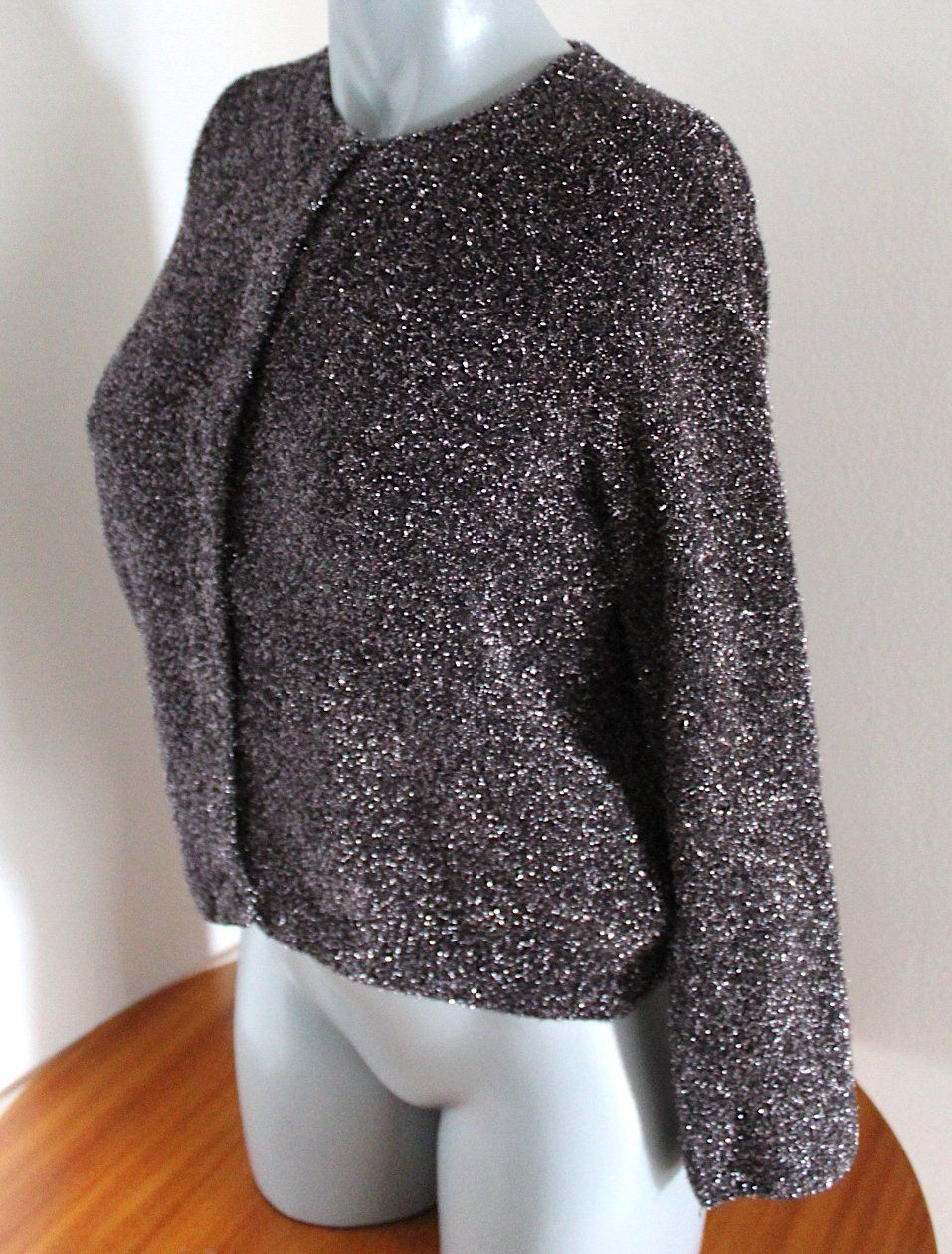 Maje Jacken: Festliche maje Strickjacke Glitzer  Gr. 3 = DE - Gr. 38 – Gebraucht aus Locarno von madame-tus-sauds 1