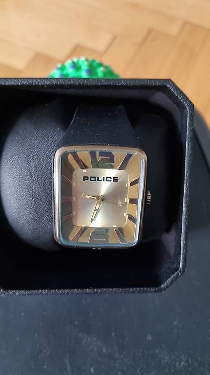 Police Orologi: Montre " POLICE" – Usato da La Chaux-de-Fonds venduto da mikilo1