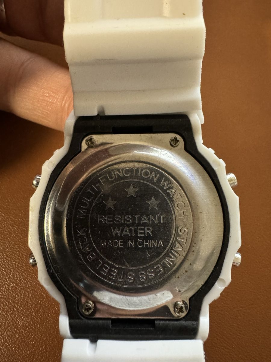 Uhren: Uhr - Armbanduhr weiss – Gebraucht aus Bassersdorf von schokoart.ch 2