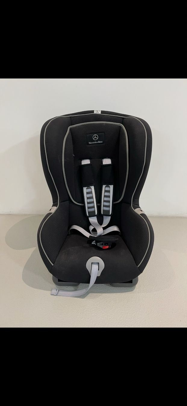 Seggiolini per auto: Mercedes-Benz Kindersitz – Usato da Kilchberg ZH venduto da TanniTanni