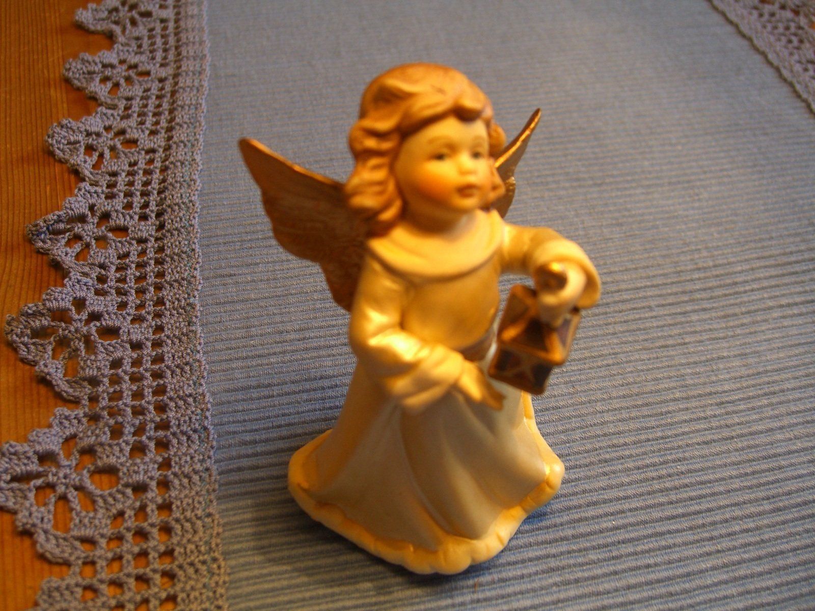 Statuette: wunderschönes Engeli m.Goldflügel(Engel) – Nuovo (secondo la descrizione) da Winterthur venduto da Ghandi5 5