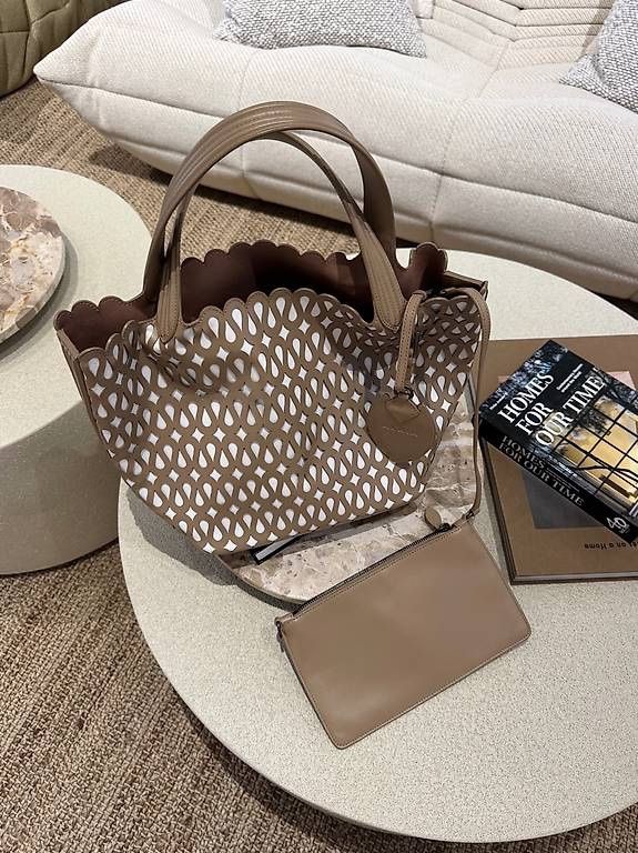 Alaia Borse da donna: ALAIA TASCHE MINA – Usato da Schwyz venduto da bofb 1