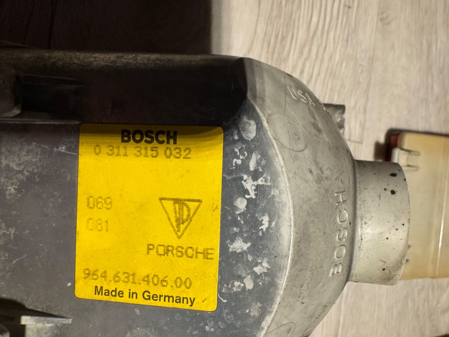 Porsche Tutti pezzi di ricambio auto: PORSCHE 964 - 96463140 FLASHER FRONT AMBER SET – Usato da Kilchberg ZH venduto da sat_y6mz 3