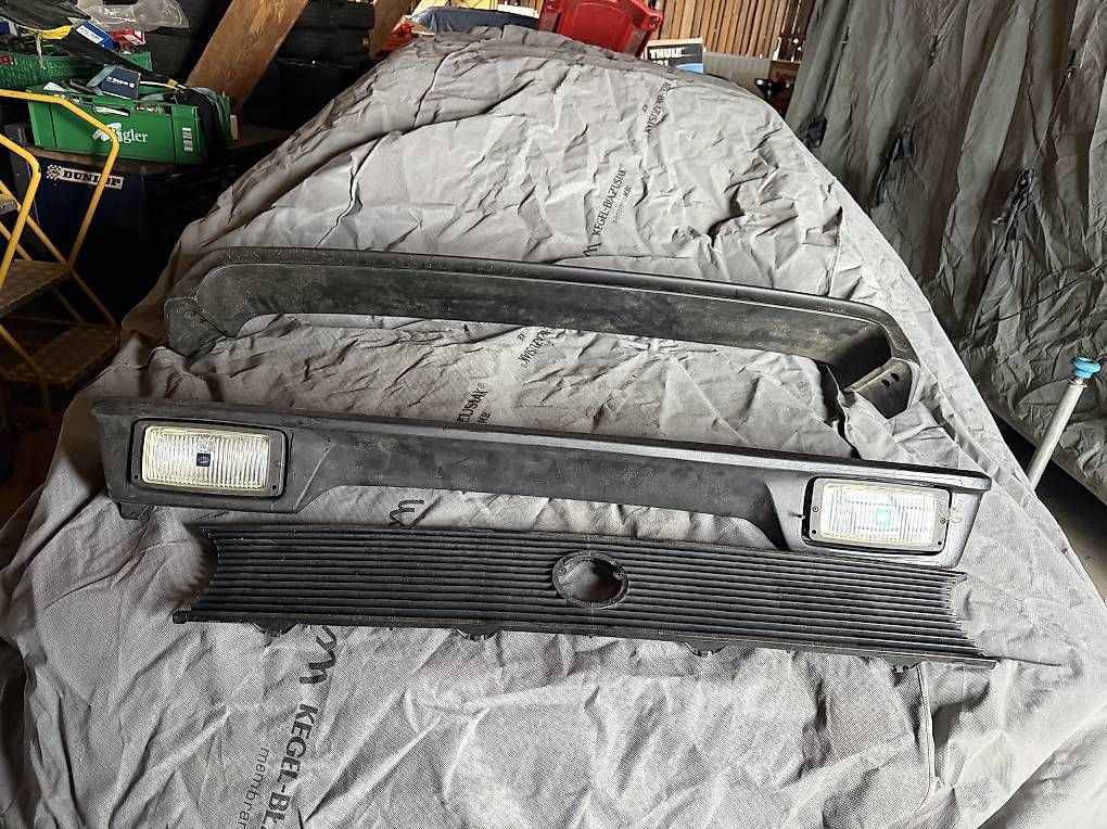 Alle Autoersatzteile: Vw golf 1 – Gebraucht aus Schliern b.Köniz von rafal32