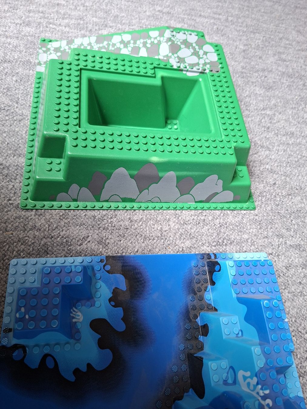 Lego Spielzeuge: Lego 3D Platten 2Stück – Gebraucht aus Schattdorf von mamo1952 2
